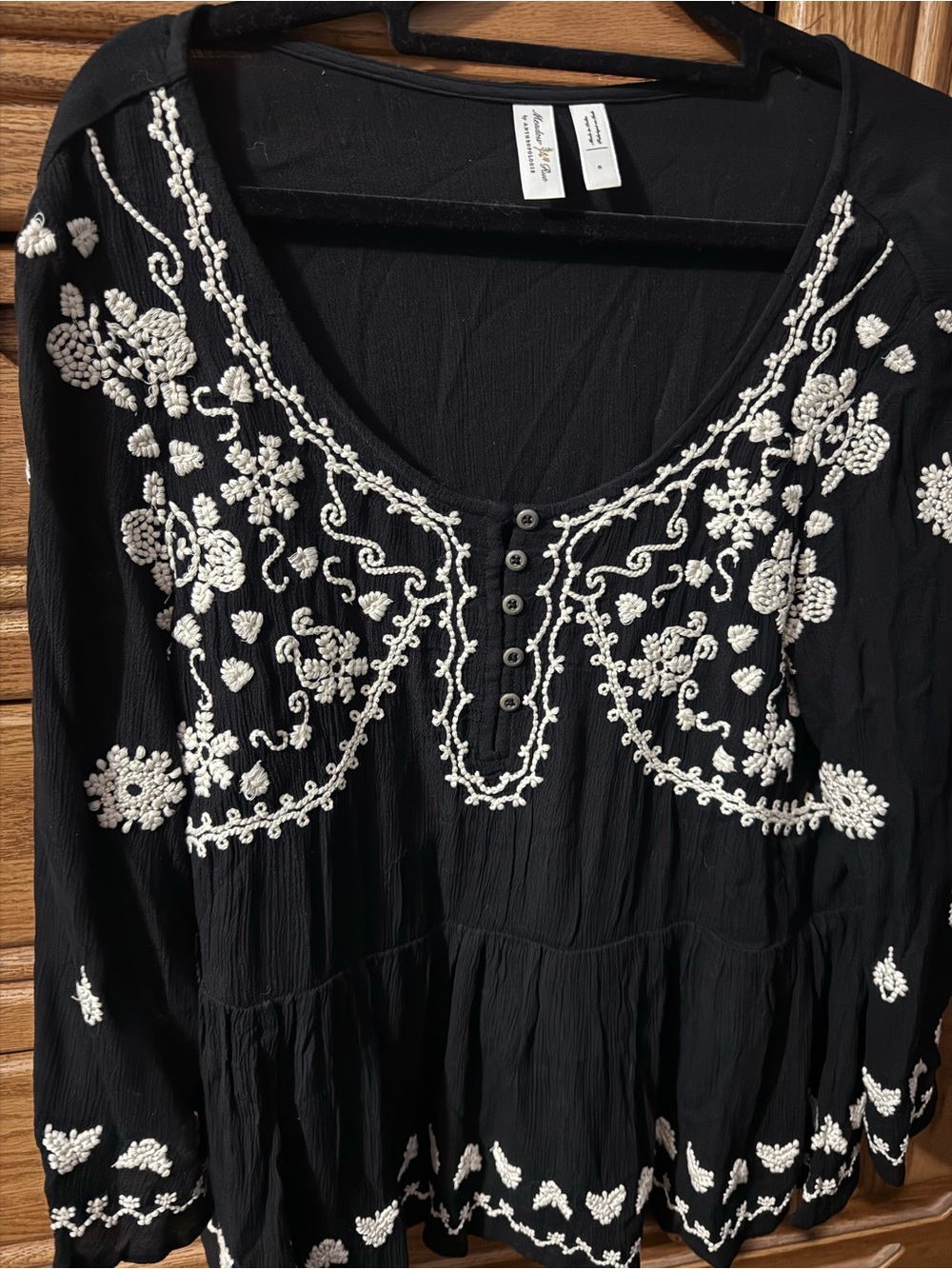 Meadow Rue Anthropologie Black Long-Sleeve Embroidered Peasant Blouse size S